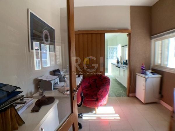 Casa para Venda - 333m², 3 dormitórios, sendo 1 suites, 4 vagas - Ipanema
