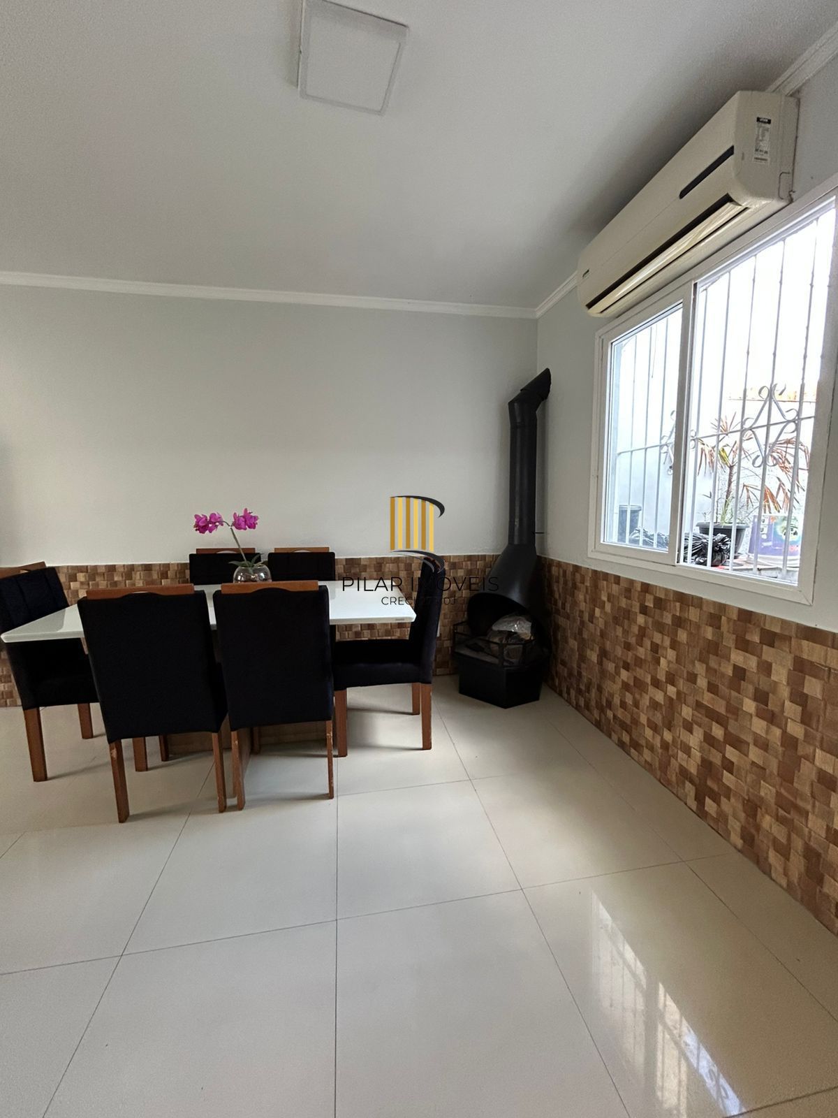 Casa de Condomínio 2 dormitórios no bairro Hípica