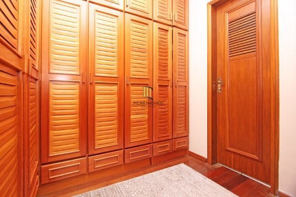 Casa para Venda - 287.96m², 4 dormitórios, sendo 1 suites, 4 vagas - Imperial Parque