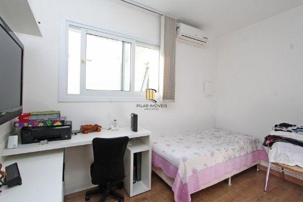 Casa para Venda - 236m², 5 dormitórios, sendo 4 suites, 2 vagas - Lagos De Nova Ipanema