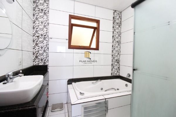 Casa para Venda - 382m², 6 dormitórios, sendo 2 suites, 4 vagas - Ipanema