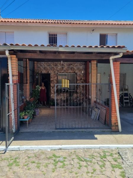 Casa de Condomínio 2 dormitórios no bairro Vila Nova