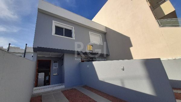 Sobrado com 2 suítes, 84m², no Portal do Guarujá - Pilar Imóveis