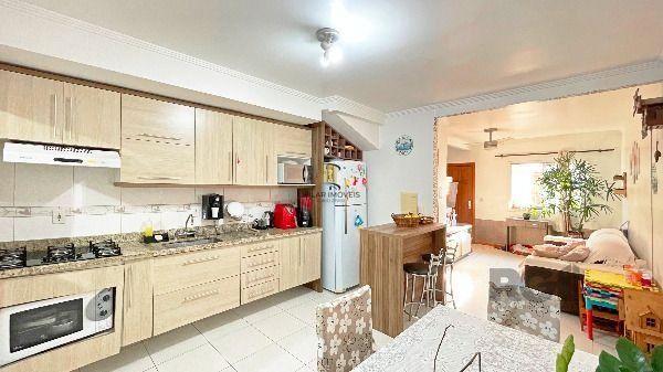 Casa Condominio em Porto Alegre, no bairro Aberta dos Morros, com 2 dormitório(s), e 2 banheiros, à venda.
