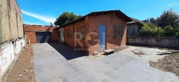 Casa para Venda - 170m², 2 dormitórios, 6 vagas - Sarandi - Pilar Imóveis