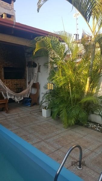Casa 3 dormitórios no bairro Aberta dos Morros