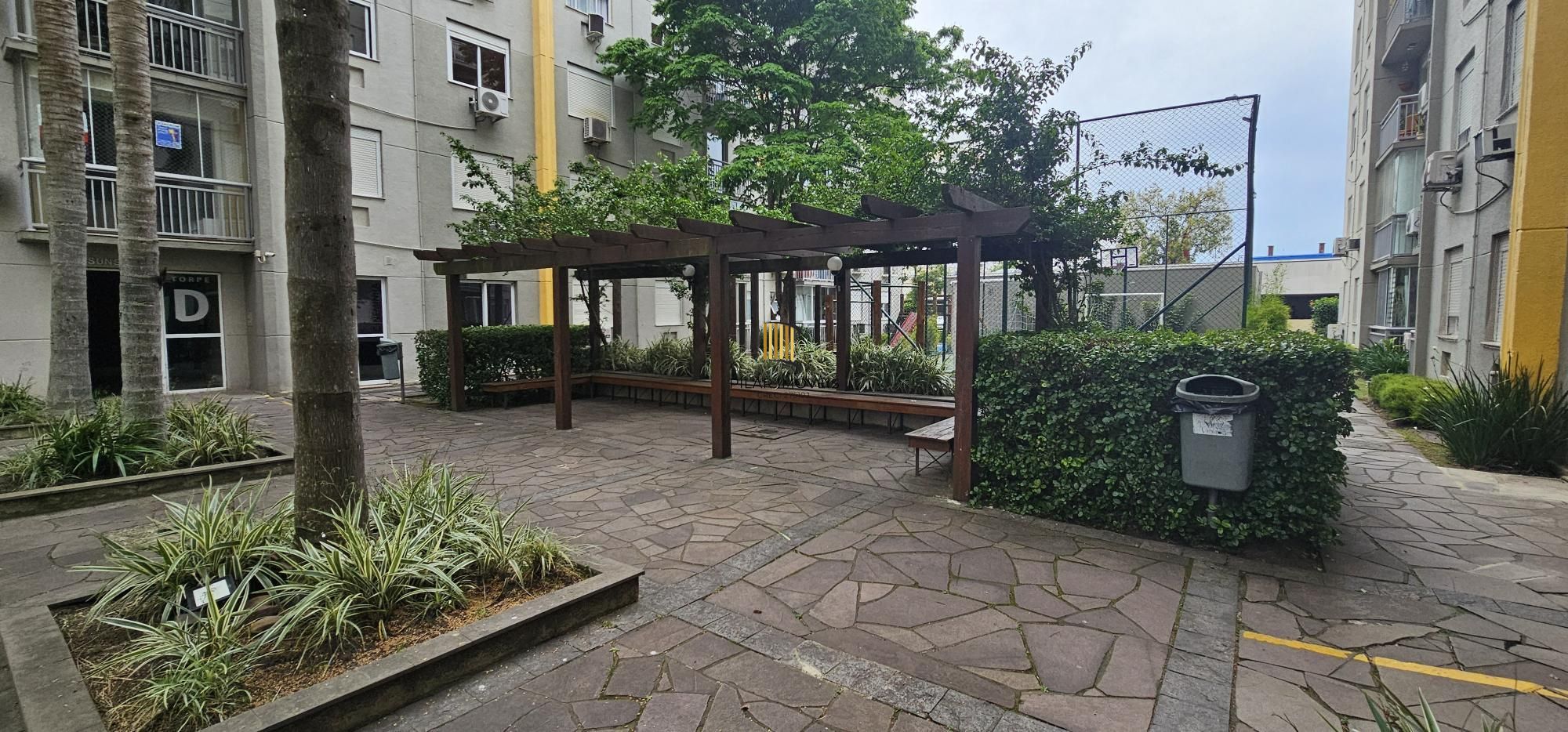 Apartamento 2 dormitórios no bairro Tristeza