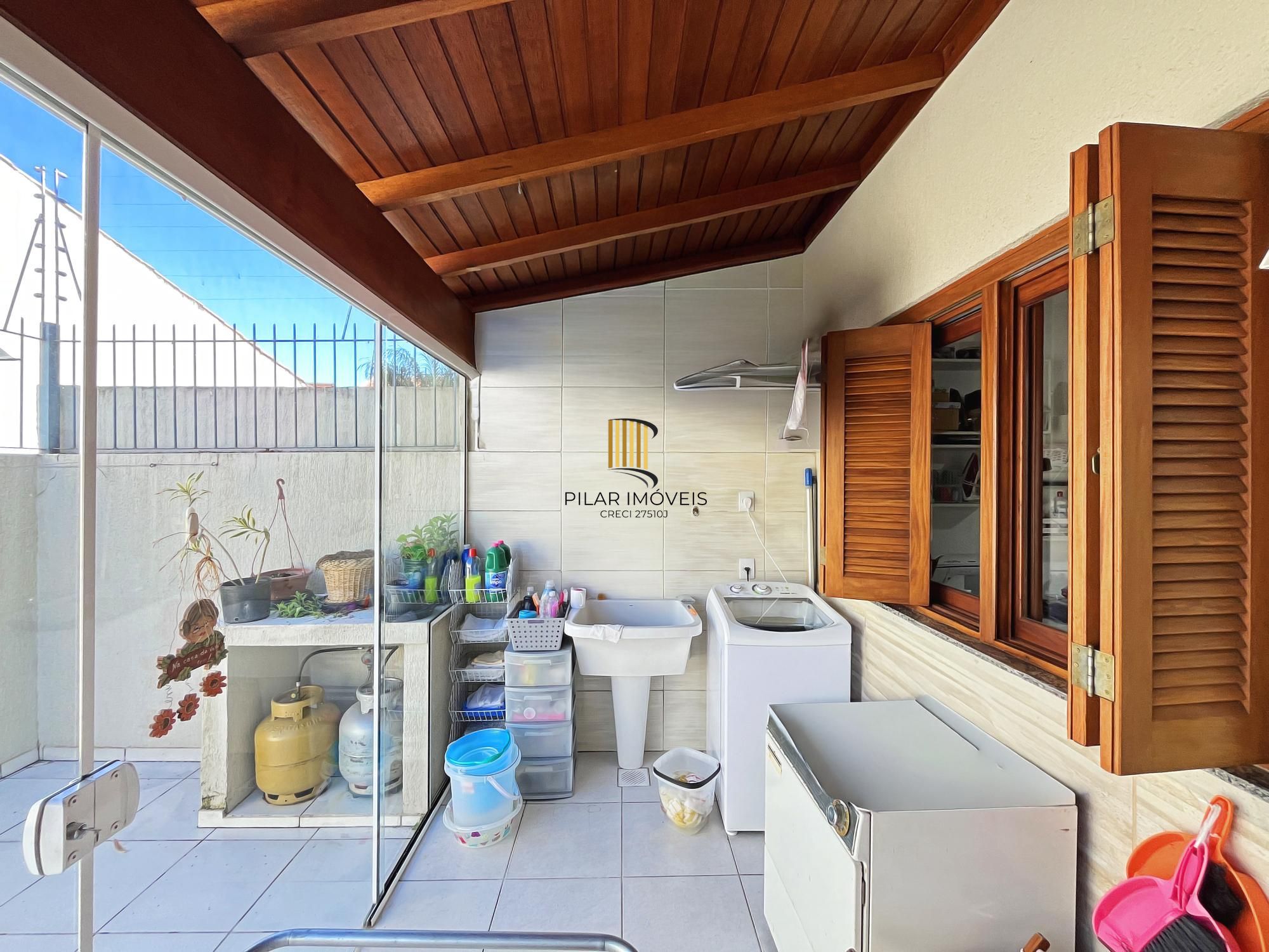Casa  3 dormitórios, sendo 2 suites no Residencial Hipica Boulevard - zona sul de Porto Alegre.