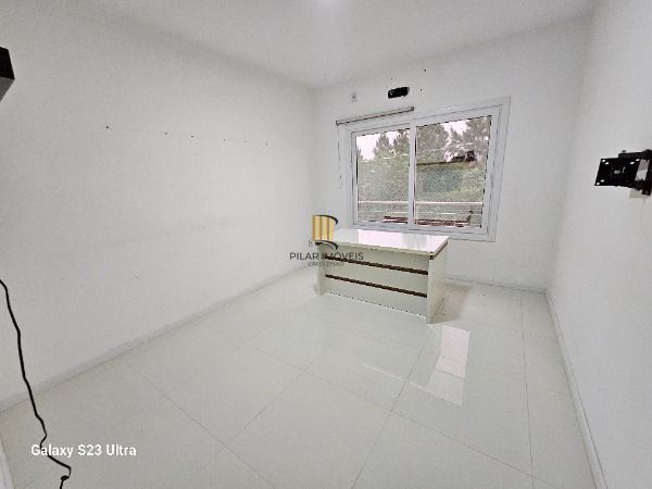 Casa Condominio em Porto Alegre, no bairro Hípica, com 4 dormitório(s), e 4 banheiros, à venda.
