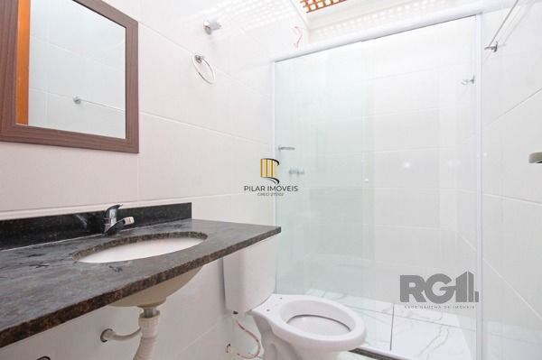 Casa para Venda - 79m², 2 dormitórios, sendo 2 suites, 2 vagas - Portal do Guarujá