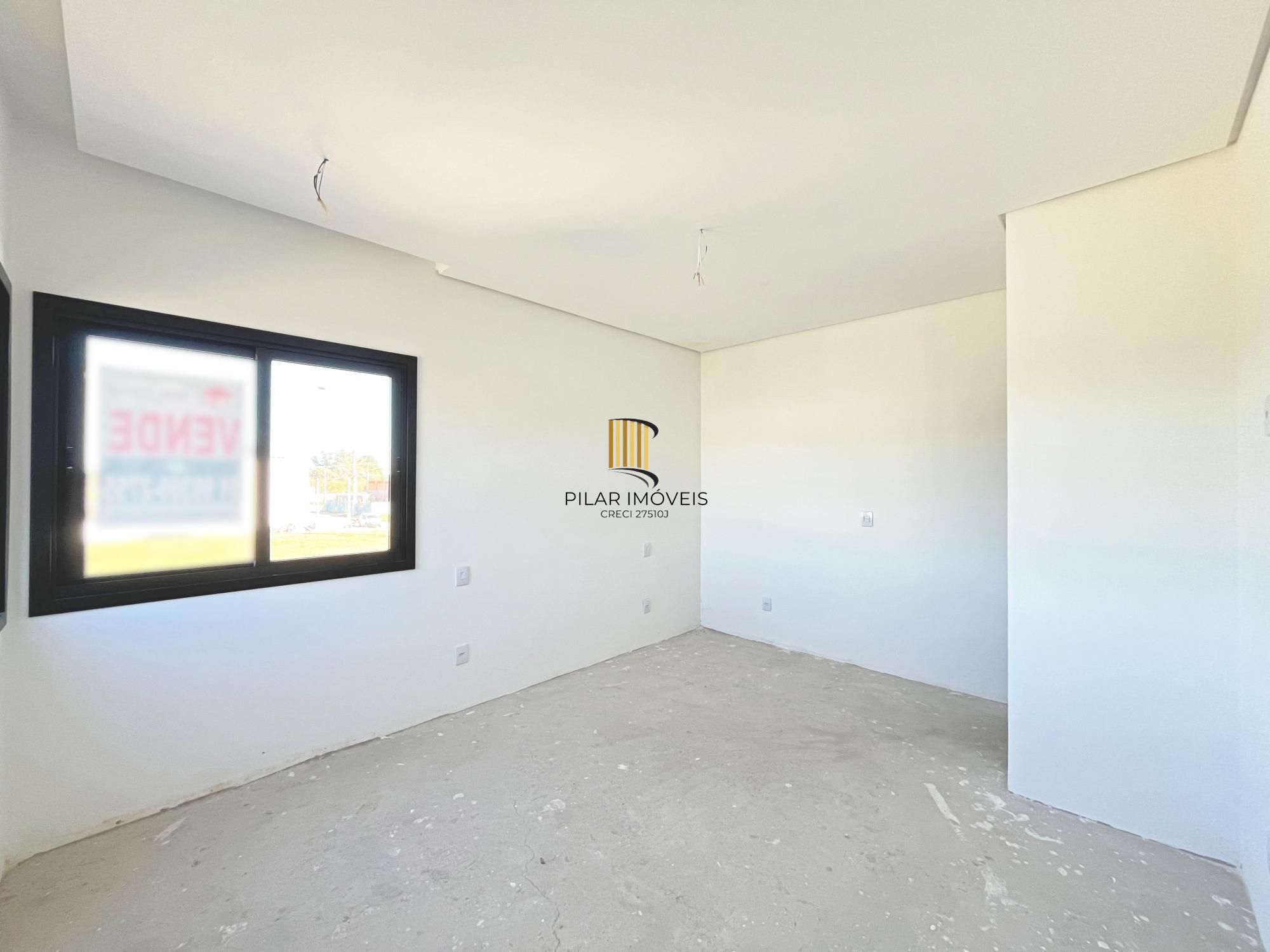 Casa em Porto Alegre, no bairro Hípica, com 3 dormitório(s), e 3 banheiros, à venda.