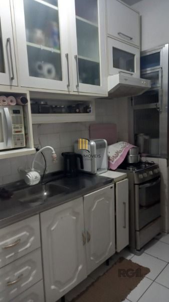 Apartamento em Porto Alegre, no bairro Cristal, com 1 dormitório(s), e 1 banheiros, à venda.