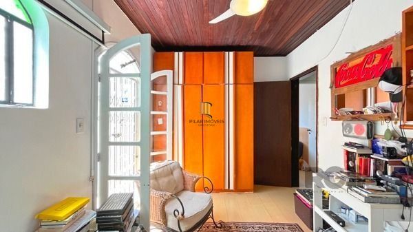 Casa 3 dormitórios no bairro Ipanema