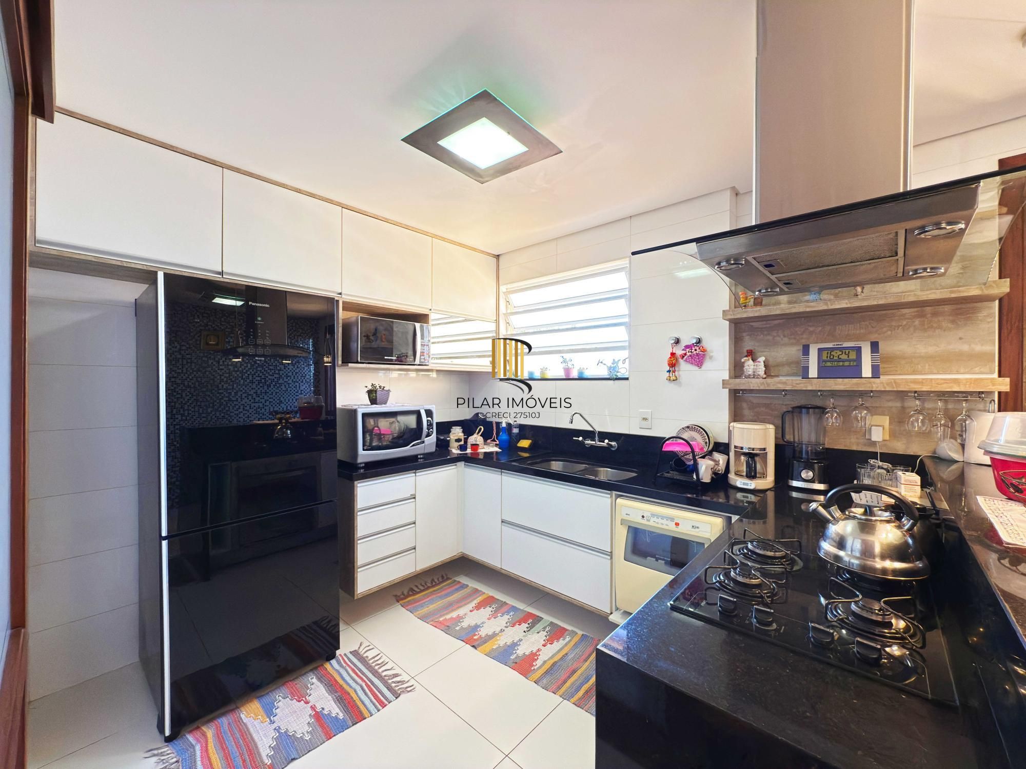 Casa 3 dormitórios no bairro Santa Tereza