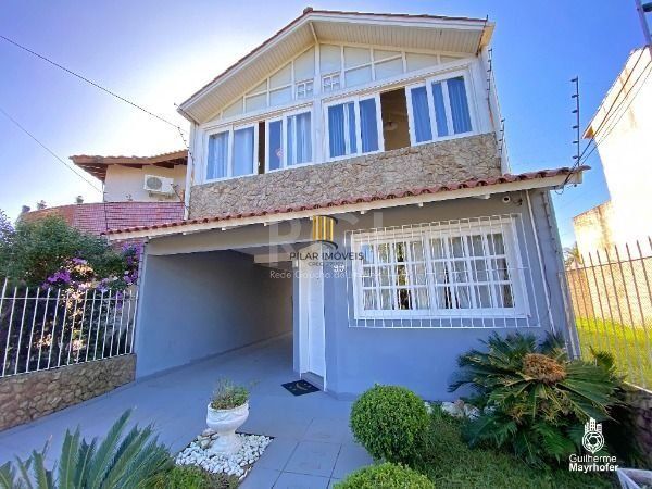 Casa 3 dormitórios no bairro Hípica
