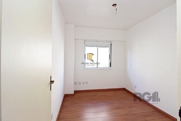 Casa Condominio para Venda - 110.02m², 3 dormitórios, sendo 1 suites, 2 vagas - Tristeza