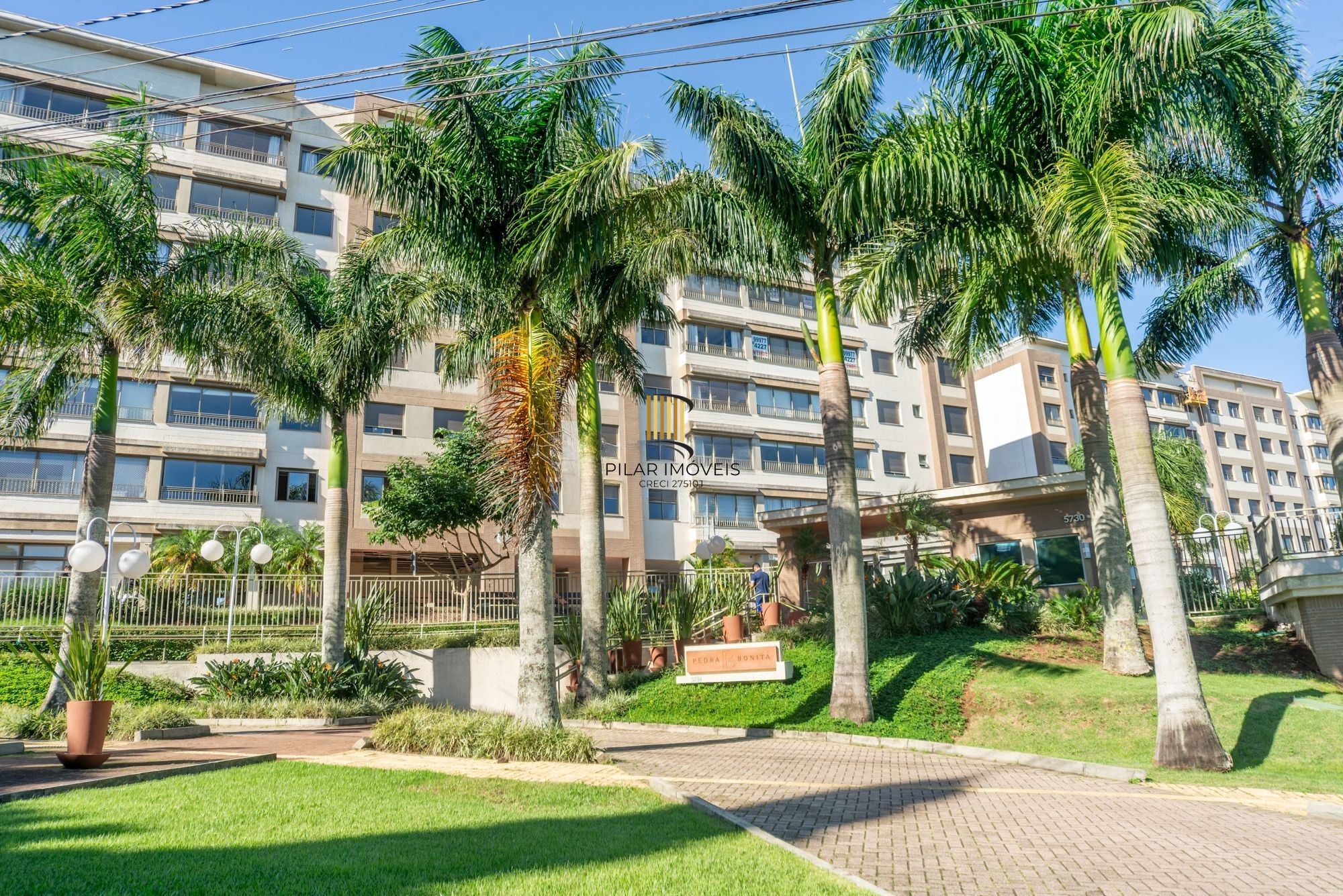Excelente apto com 126 m² de área privativa 3 dormitórios sendo os 3 suítes  e duas vagas de garagens individuais - Pilar Imóveis
