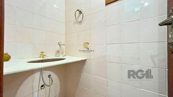 Casa para Venda - 206m², 3 dormitórios, sendo 1 suites, 4 vagas - Ipanema