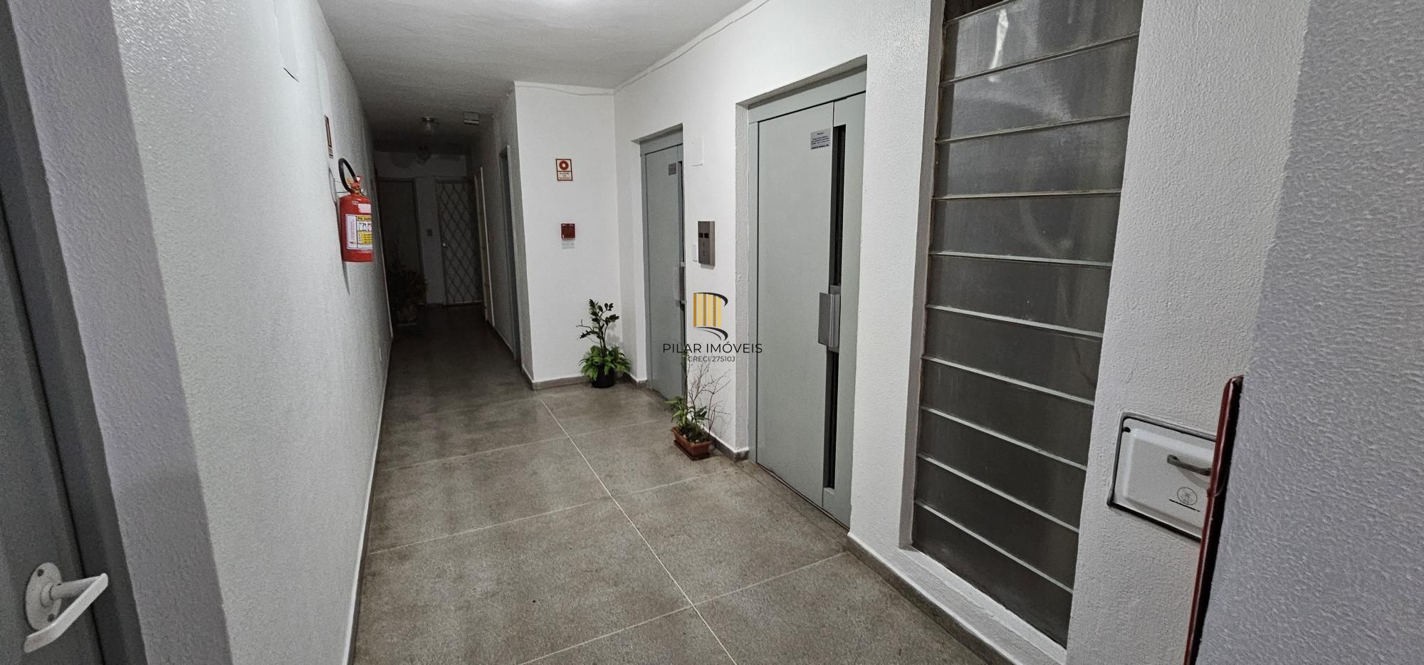 Apartamento 2 dormitórios no bairro Cristal