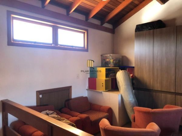 Casa para Venda - 150m², 3 dormitórios, sendo 1 suites, 2 vagas - Guarujá