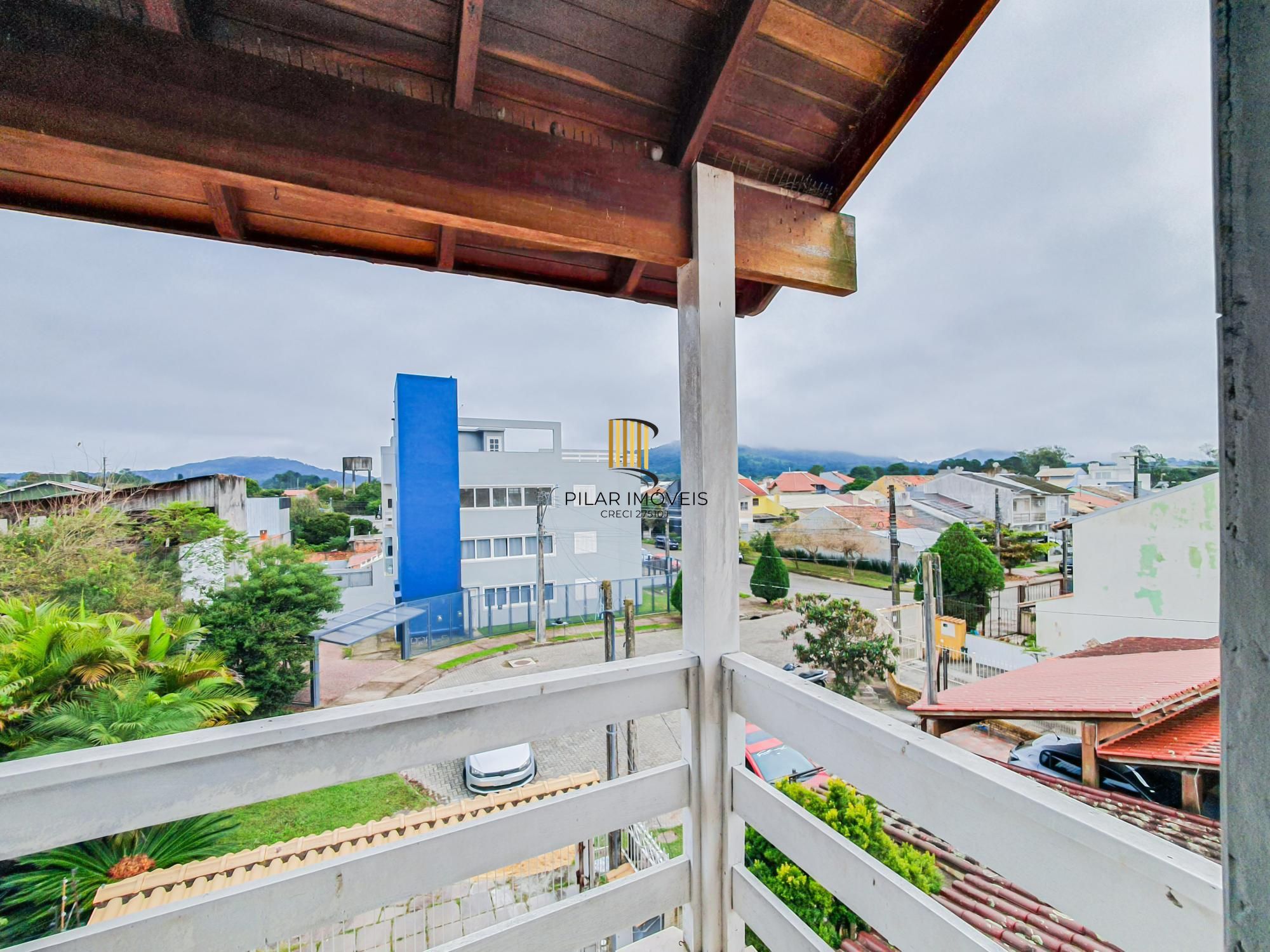 Casa com piscina para Venda - 189.91m², 3 dormitórios, sendo 1 suítes, 2 vagas - Hípica