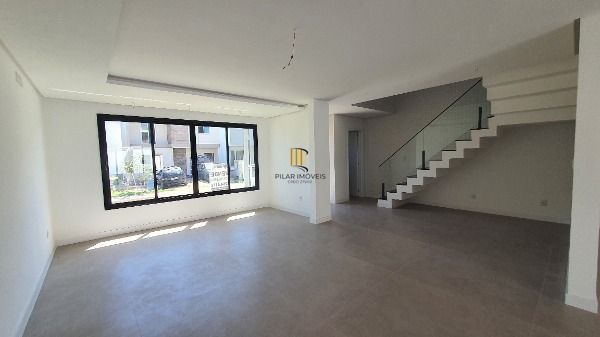 Casa Condominio em Porto Alegre, no bairro Ipanema, com 3 dormitório(s), e 3 banheiros, à venda.