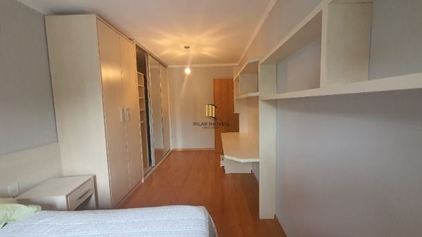 Casa em Porto Alegre, no bairro Ipanema, com 3 dormitório(s), e 3 banheiros, à venda.