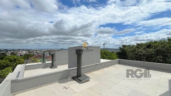Casa de Condomínio 3 dormitórios no bairro Tristeza