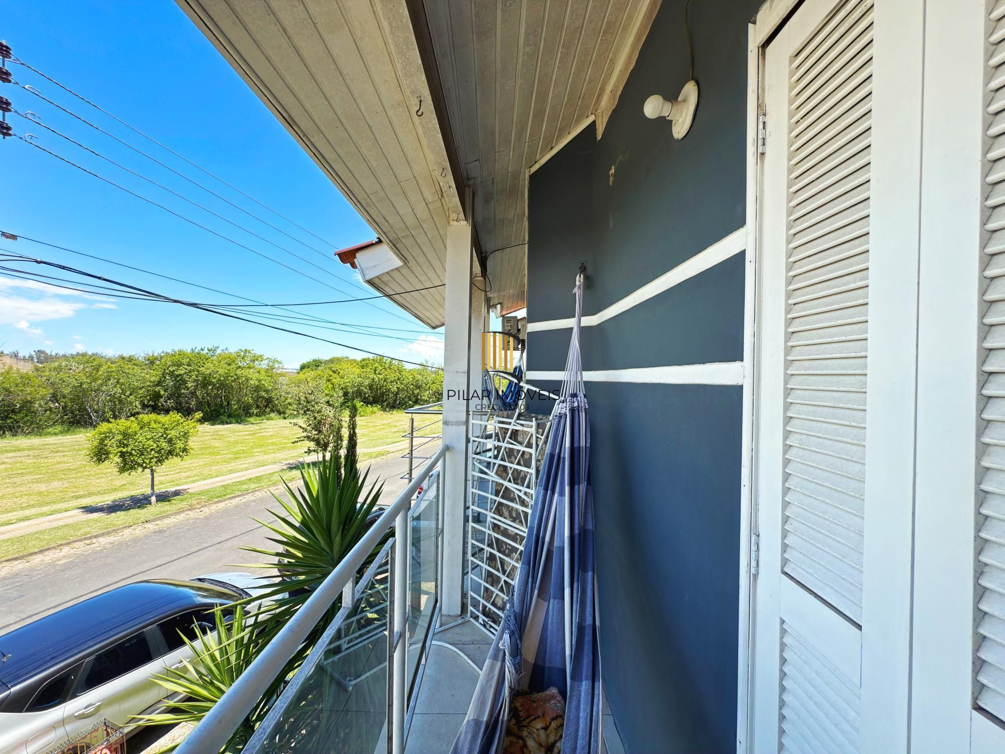 Casa 2 dormitórios no bairro Hípica