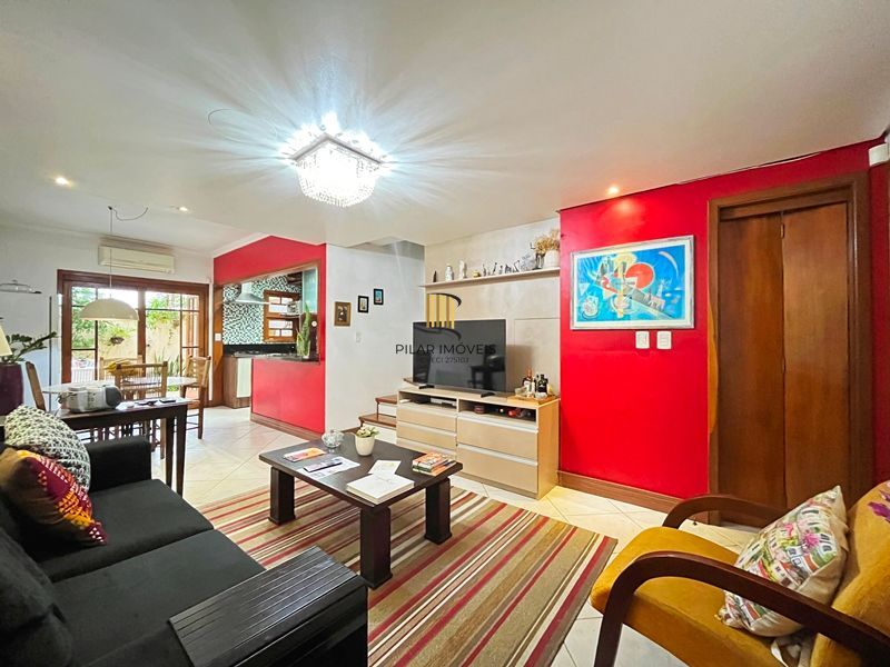 Casa 3 dormitórios no bairro Ipanema