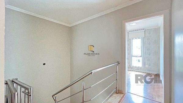 Casa Condominio em Porto Alegre, no bairro Hípica, com 3 dormitório(s), e 3 banheiros, à venda.