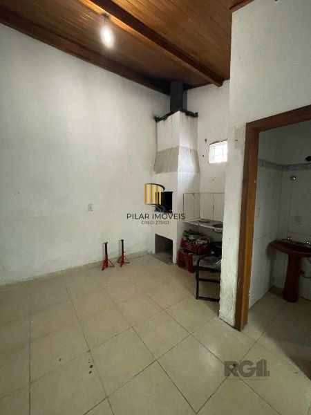 Casa 6 dormitórios no bairro Cristal