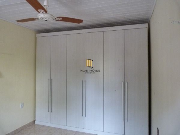 Casa para Venda - 90m², 3 dormitórios, 1 vaga - Restinga