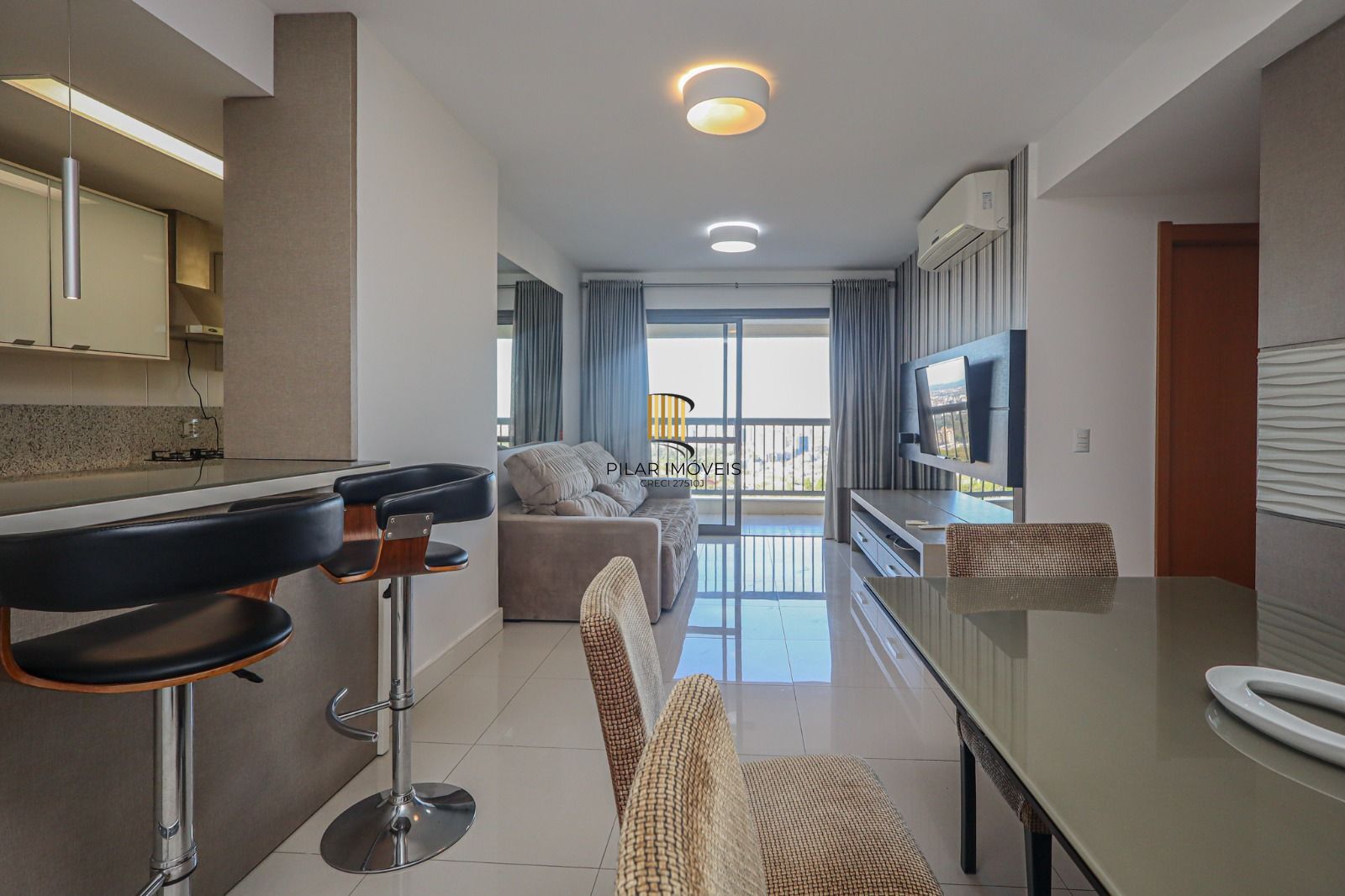 Apartamento 2 dormitórios no bairro Três Figueiras