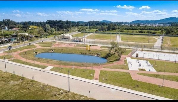 Terreno no  Condominio  Jardins do Condado  em Porto Alegre, no bairro Hípica, à venda.