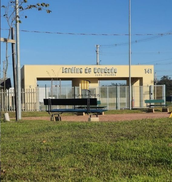 Terreno no  Condominio  Jardins do Condado  em Porto Alegre, no bairro Hípica, à venda.