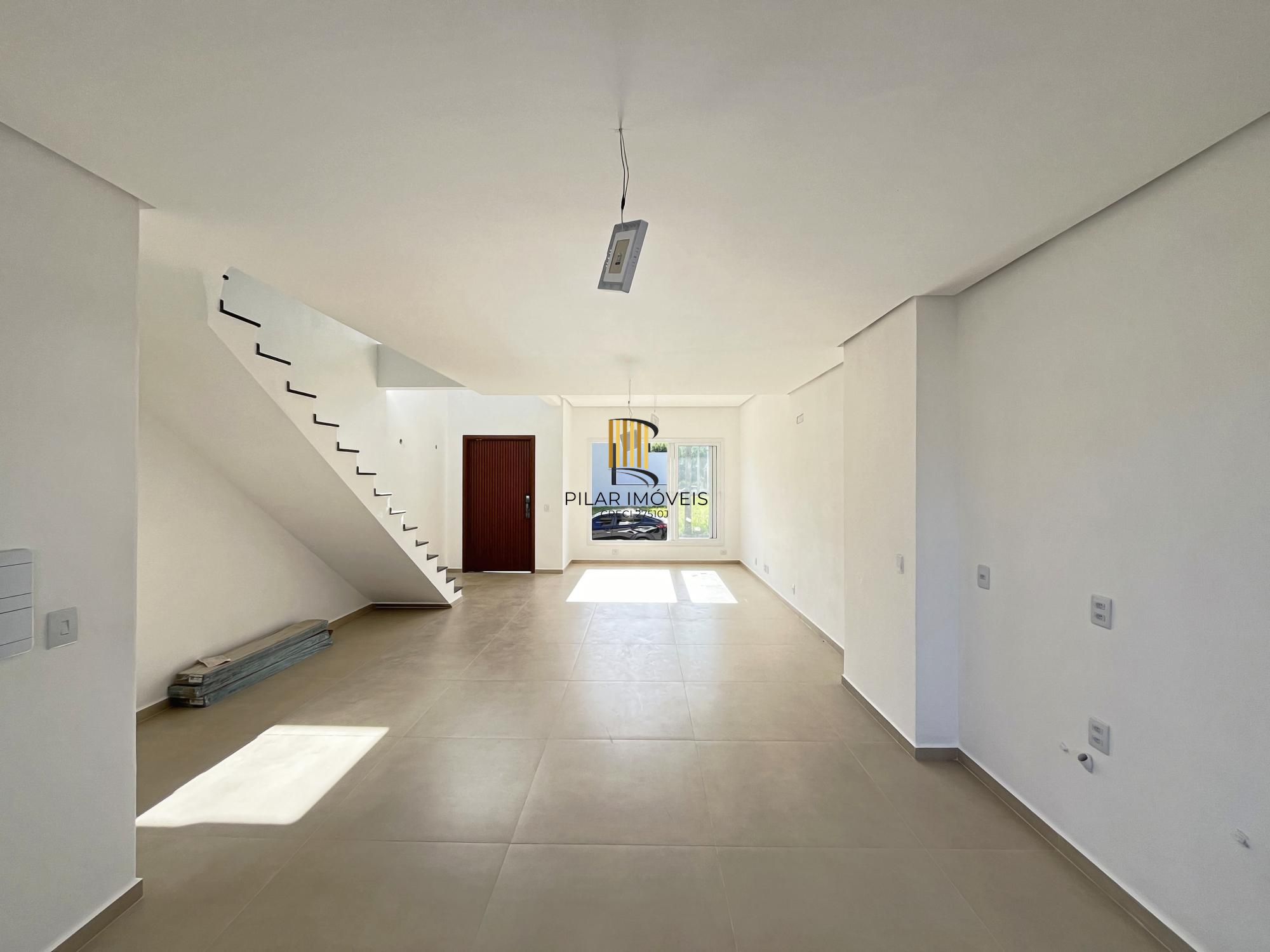 Casas condominio fechado Vila Nova -3 dormitórios sendo uma suite, pátio 60m2.2