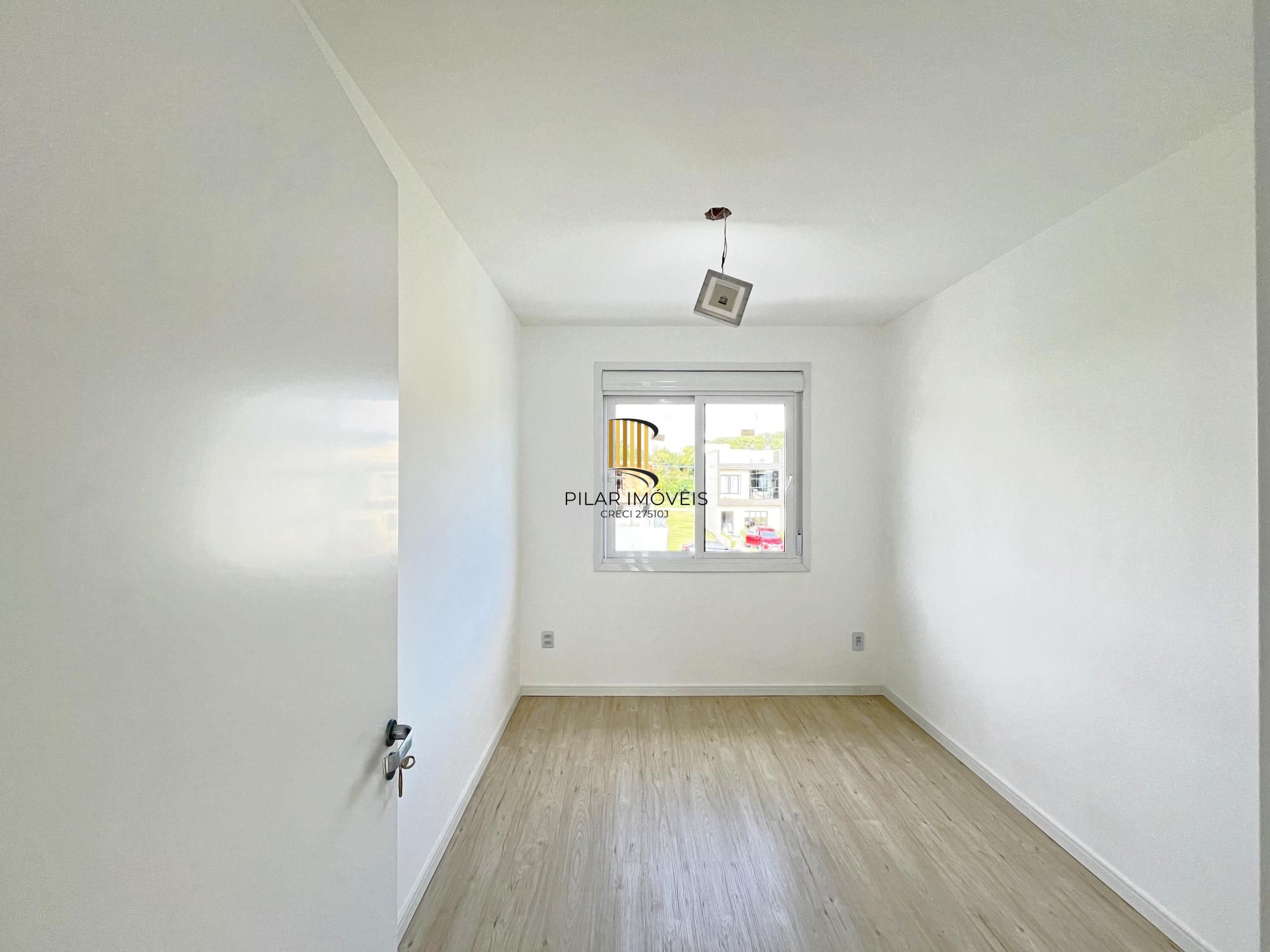 Casas condominio fechado Vila Nova -3 dormitórios sendo uma suite, pátio 60m2.2