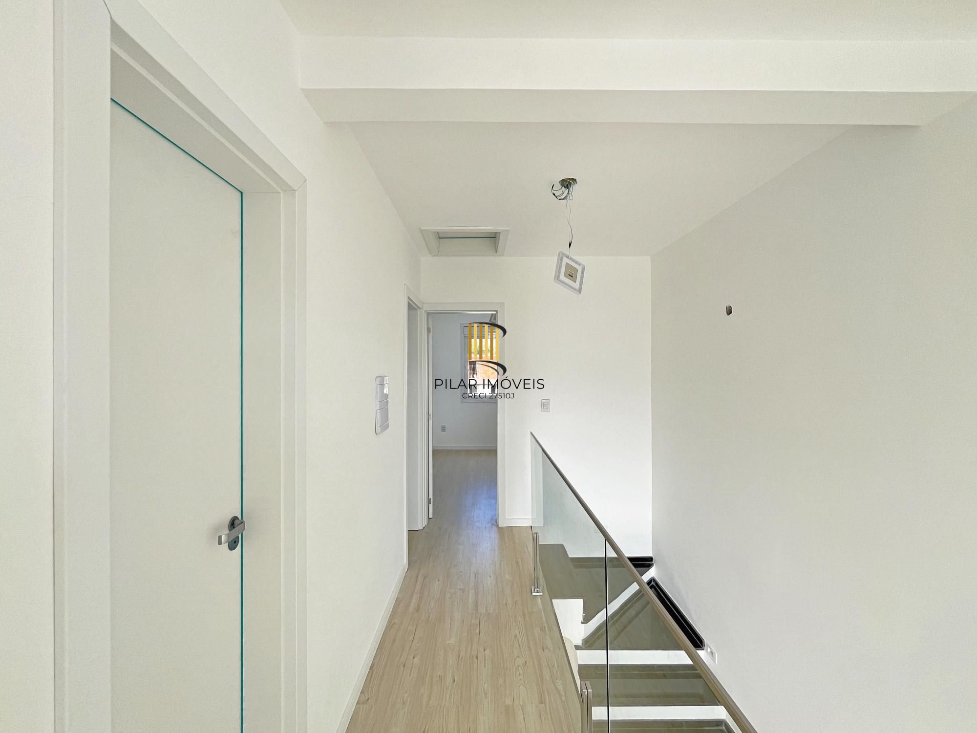 Casas condominio fechado Vila Nova -3 dormitórios sendo uma suite, pátio 60m2.2