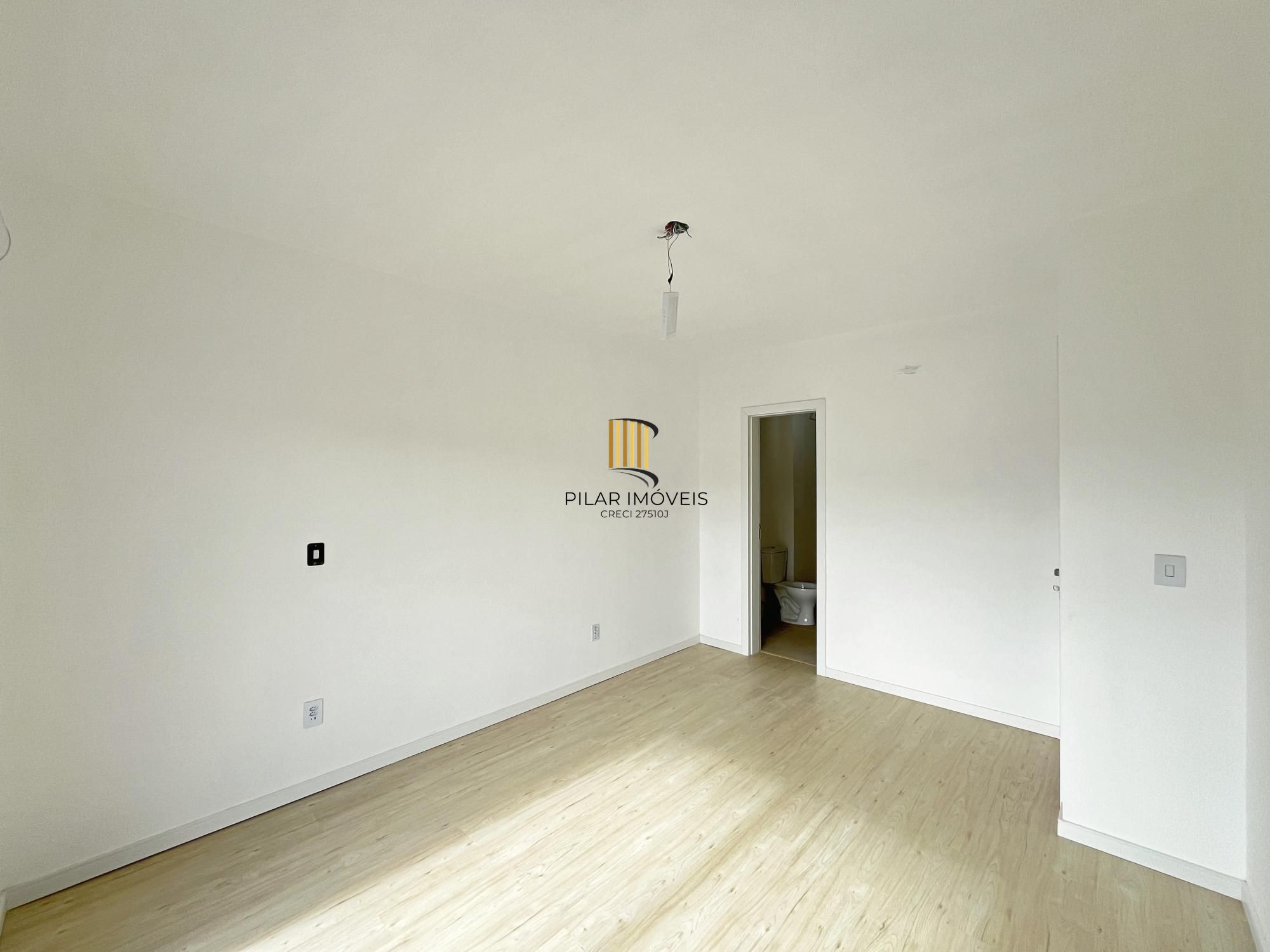 Casas condominio fechado Vila Nova -3 dormitórios sendo uma suite, pátio 60m2.2