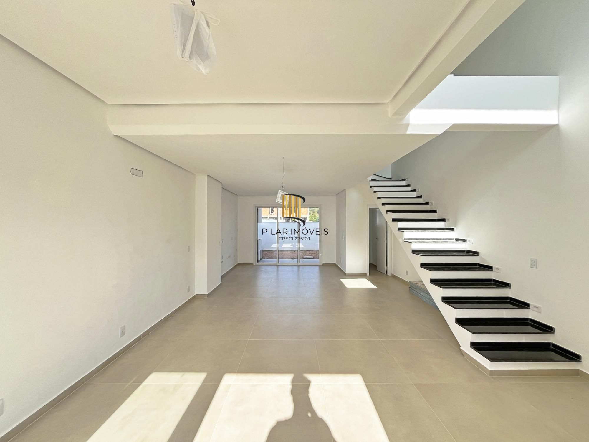 Casas condominio fechado Vila Nova -3 dormitórios sendo uma suite, pátio 60m2.2