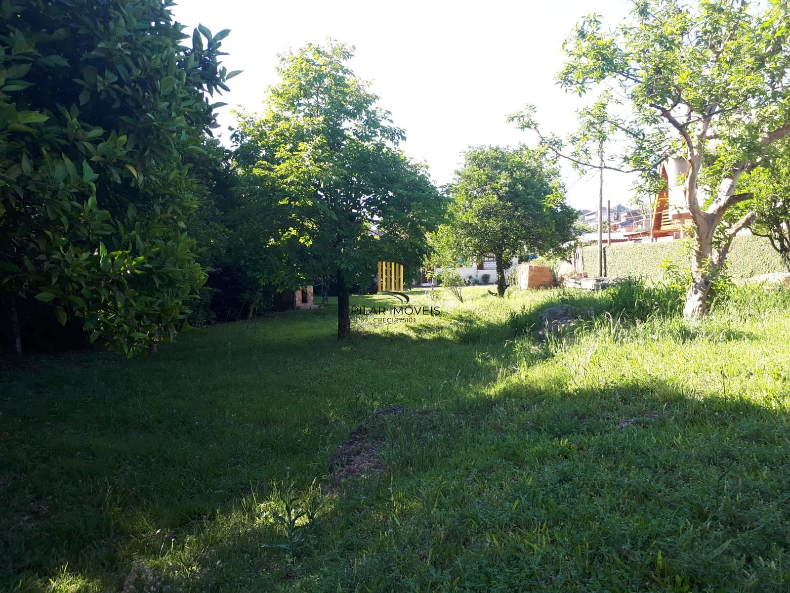 Amplo terreno à venda com 1440m²