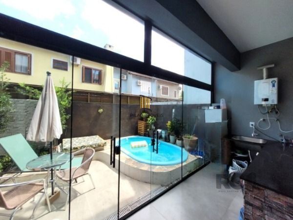 Casa de Condomínio 3 dormitórios no bairro Hípica