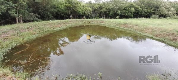 Sítio em Porto Alegre, no bairro Lageado, com 4 dormitório(s), e 4 banheiros, para locação.