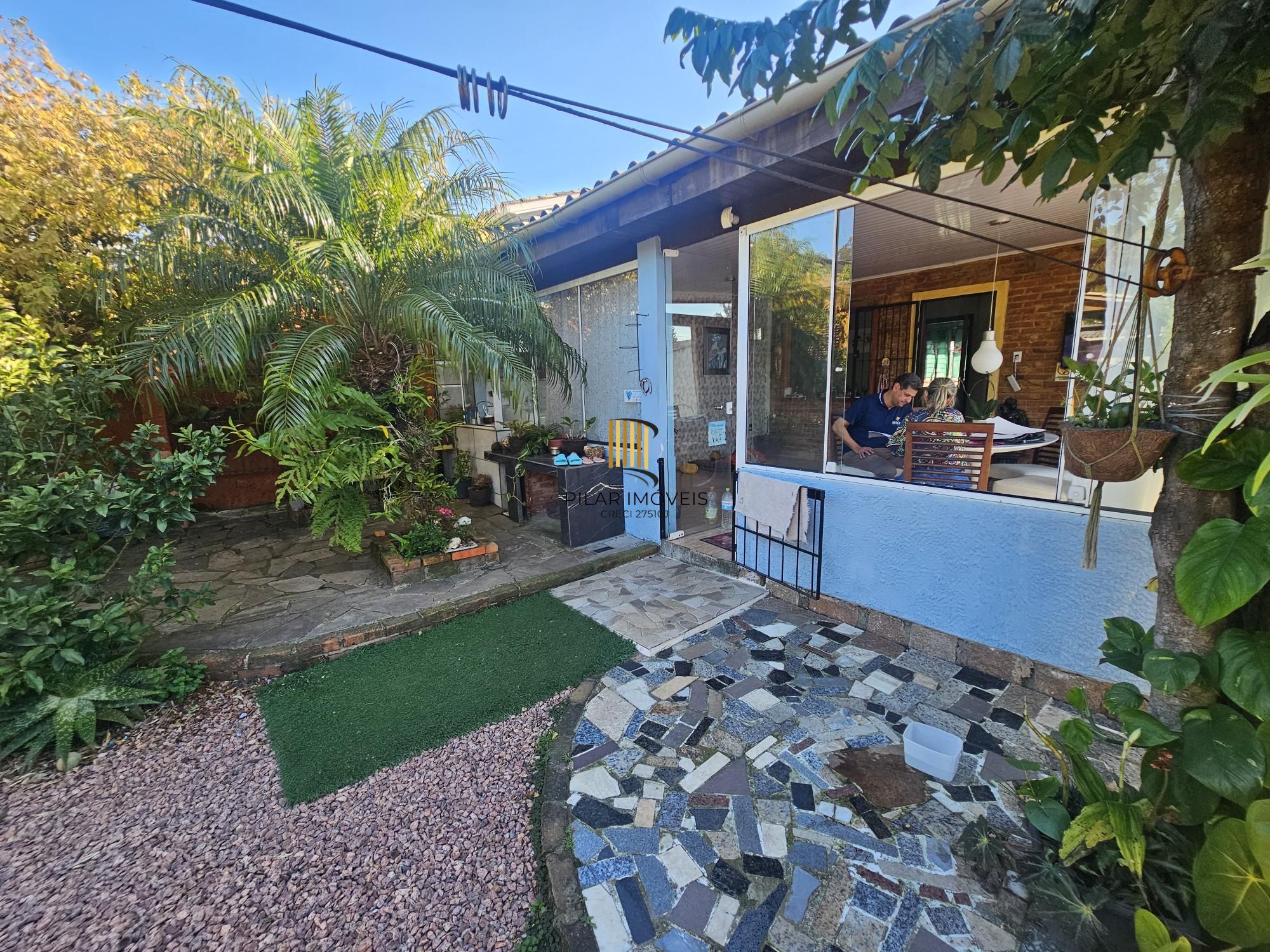 Casa para Venda - 79.22m² 2 dormitórios, + casa de 1 dormitório nos fundos, piscina e quiosque com churrasqueira - Espirito Santo