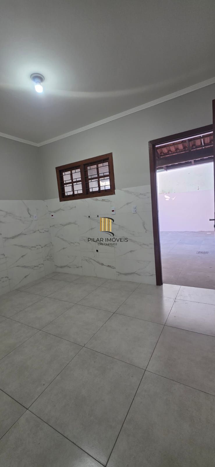 Casa 2 dormitórios no bairro Hípica