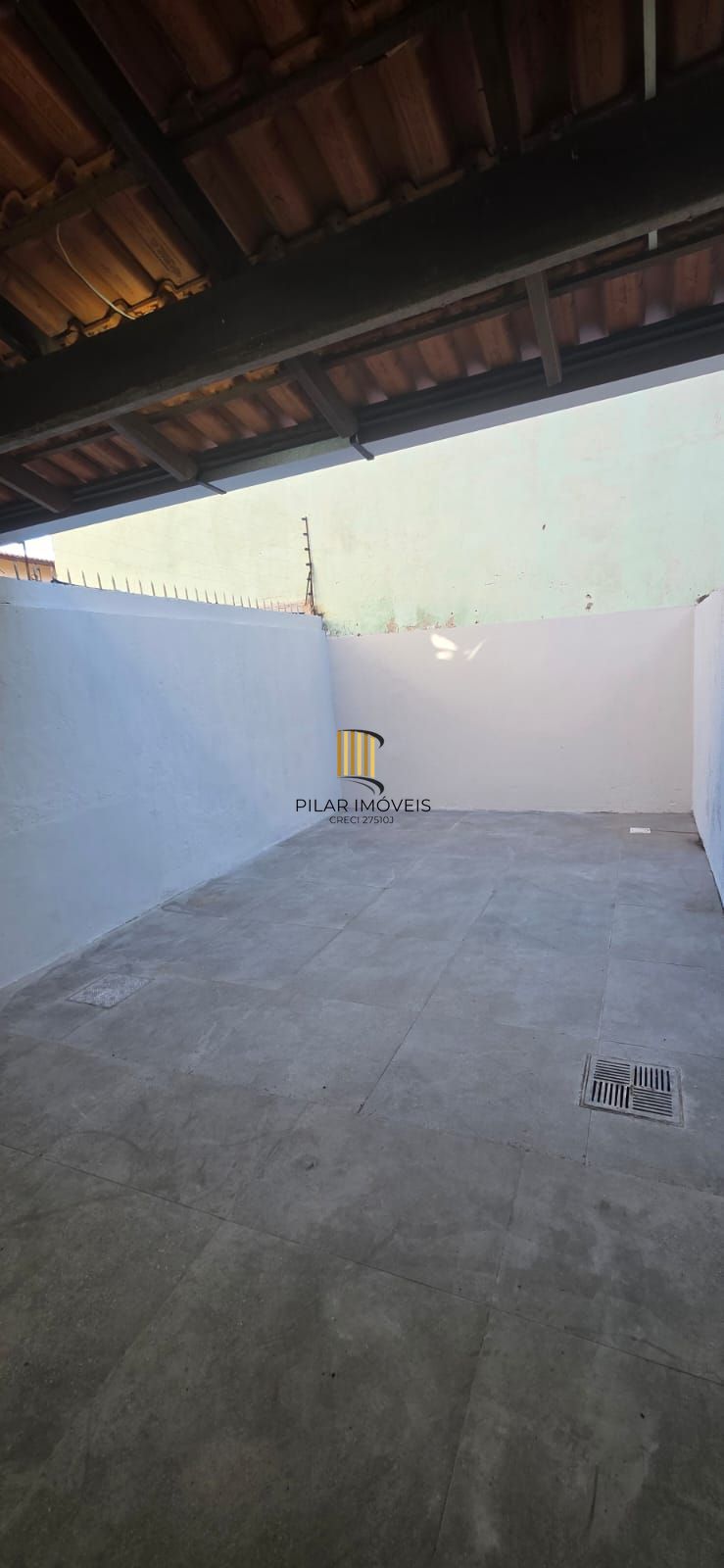 Casa 2 dormitórios no bairro Hípica