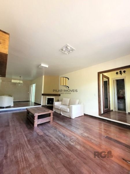 Casa 3 dormitórios no bairro Espírito Santo