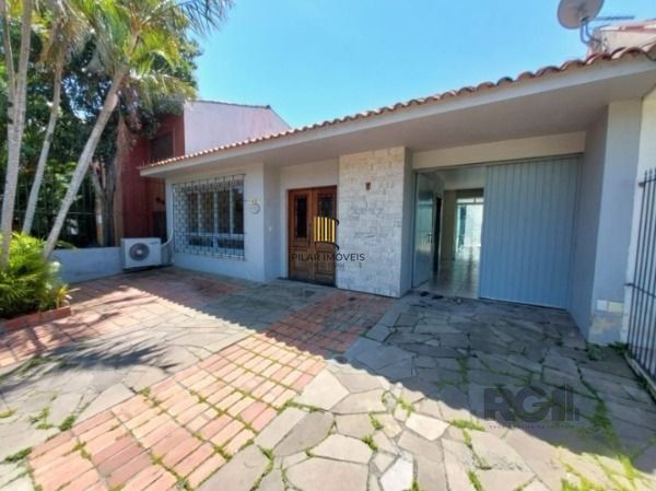 Casa 3 dormitórios no bairro Espírito Santo