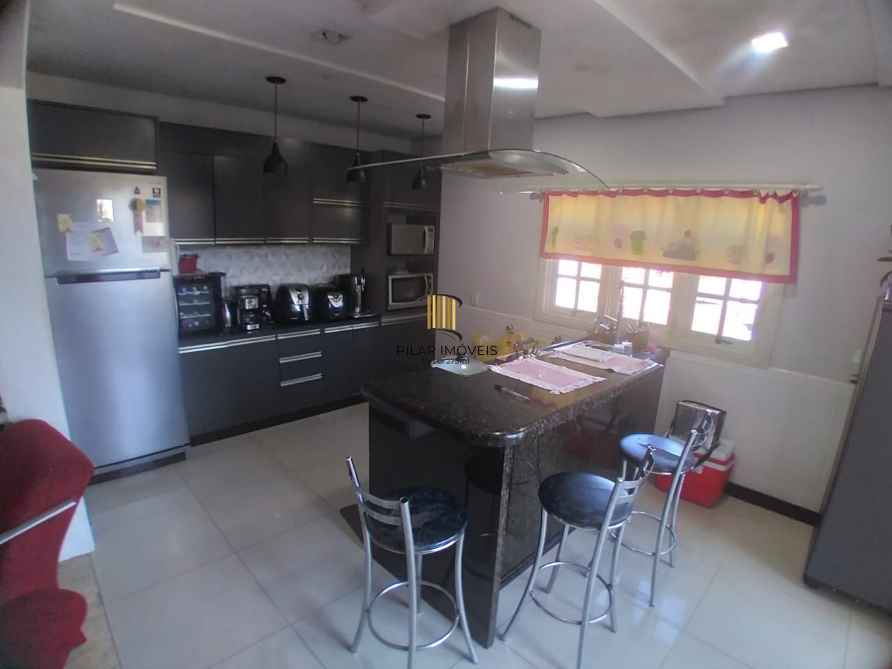 Casa 5 dormitórios no bairro Cavalhada